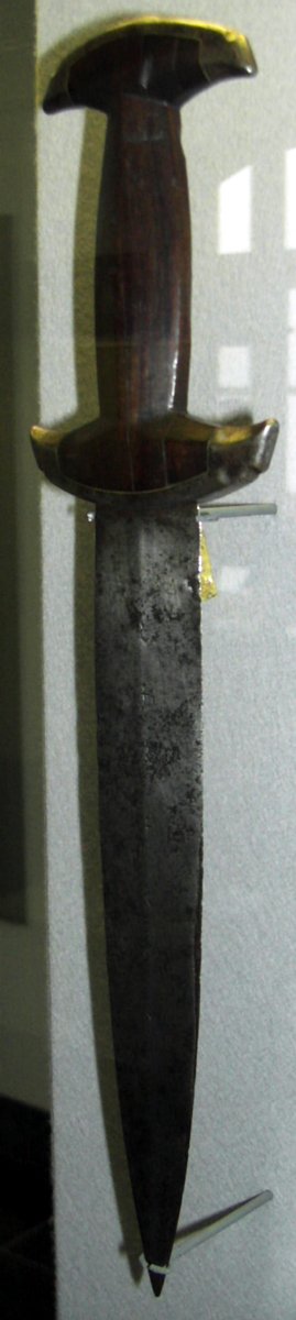 Dolch01.jpg