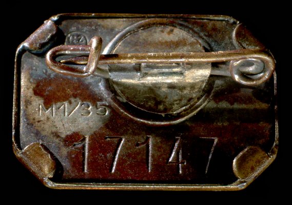 M-4547b.jpg