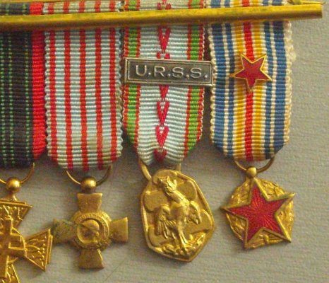 FR-medal7008-2.jpg