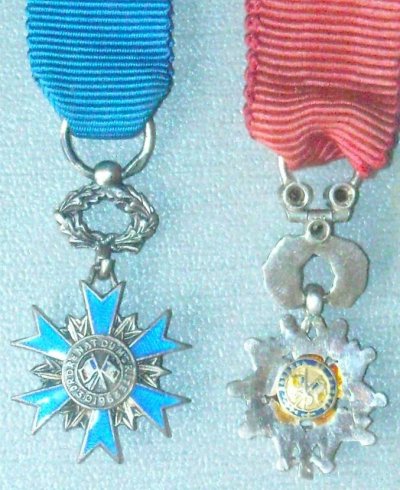 FR-medal9005-2.jpg