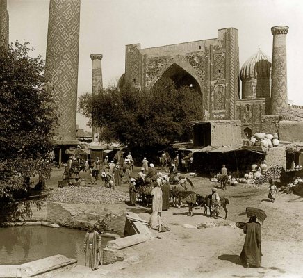 Samarkand.U-Sar-Hauza.1890-e.-Foto-VVedenskogo-_-1087x999.jpg