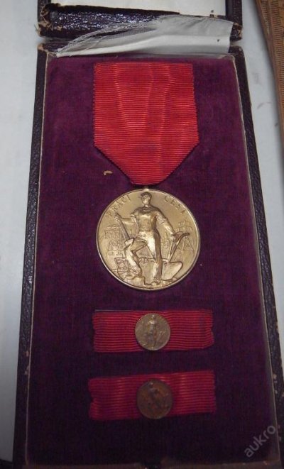 3074656106.jpg