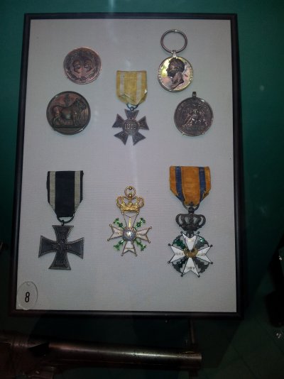 1813-1.jpg