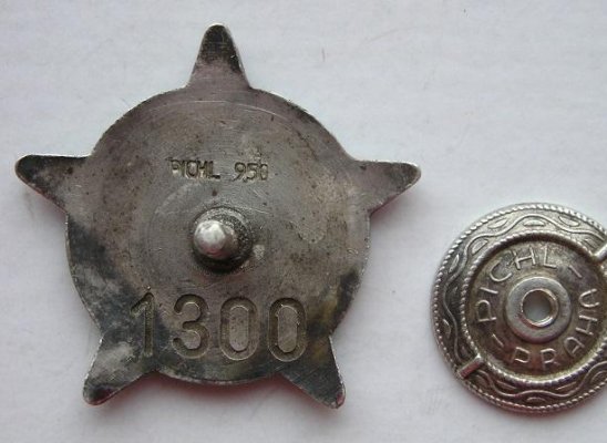 5950945241_1.jpg