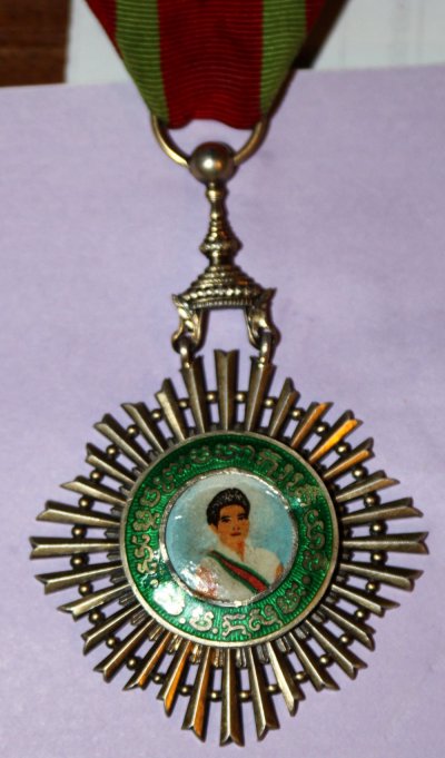 орден королевы1.jpg