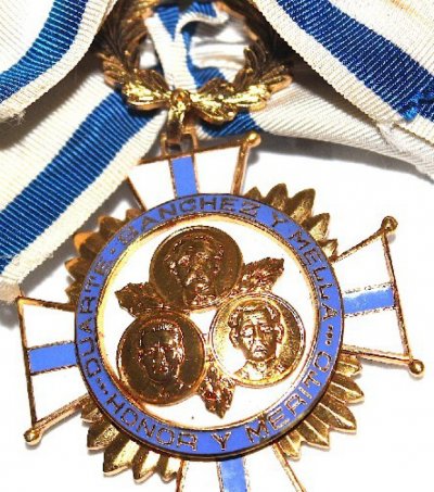 196-1.jpg