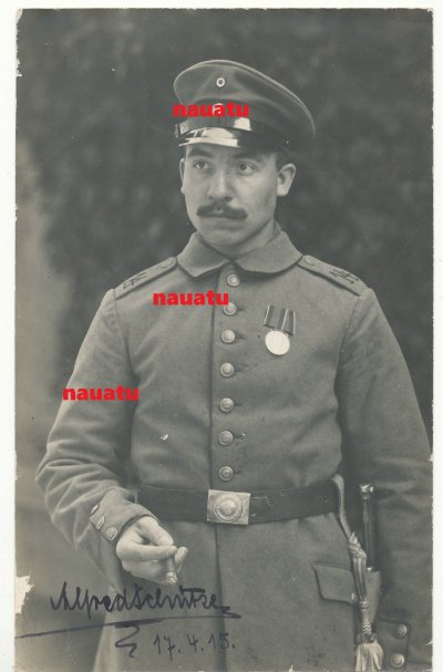 с медалью.JPG