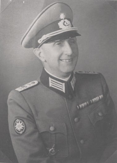 VOLUNTEER CROATO 05.jpg
