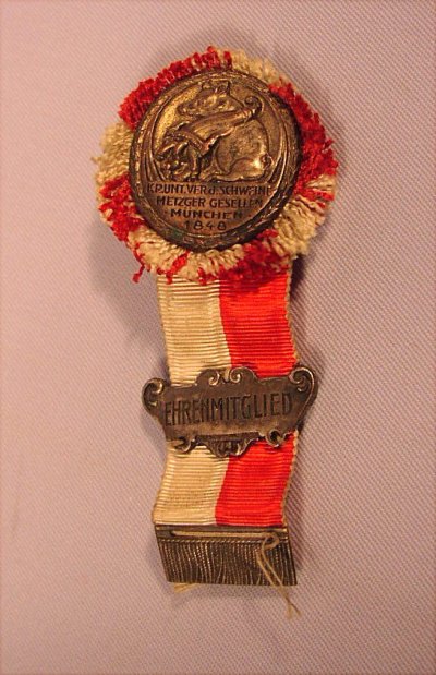 Rares-altes-Abzeichen-Metzger-München-1848.jpg