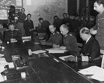 Kapitulation-reims.jpg