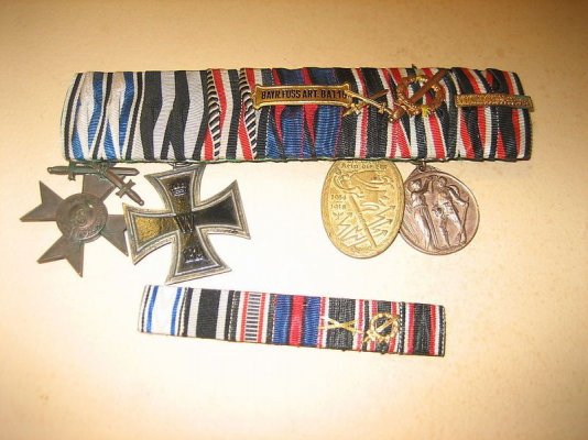 Soldaten des Bayr. Fuss. Art. Bat. 16 -.jpg