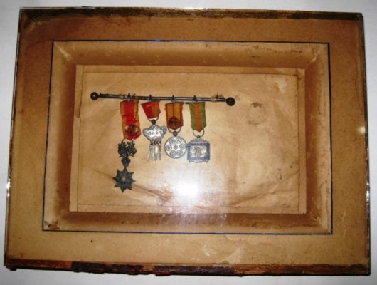 o_nguyen-dynasty-emperor-duy-tan-annam-medal-1907-191-6da4.jpg