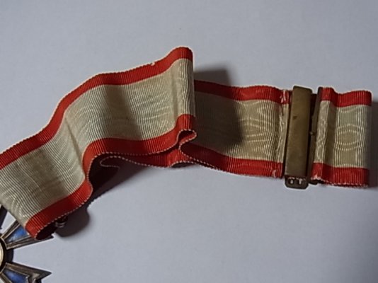 aykom3355-img640x480-15107313074re38j1217.jpg