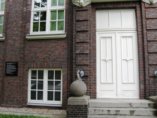 schwesternbrosche-rothenburgsort - 1.jpg