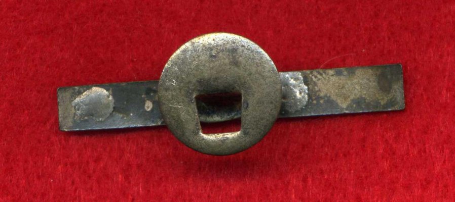 Enamel buttonhole8.jpg
