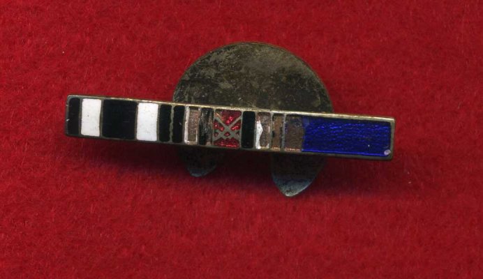 Enamel buttonhole5.jpg