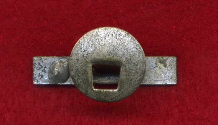 Enamel buttonhole2.jpg