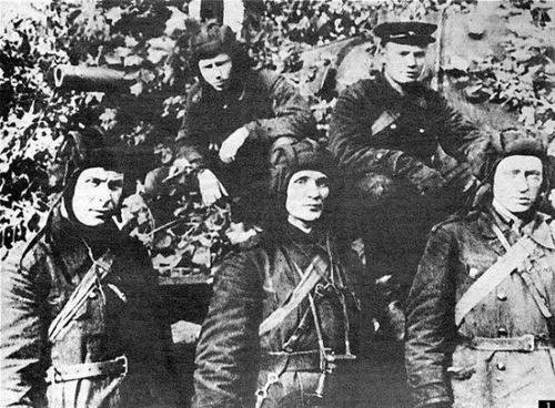 Экипаж_З._Г._Колобанова.jpg