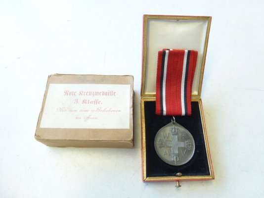 preussen-preussen-rot-kreuz-medaille-3-klasse-im-etui-mit-ueberkarton.jpg