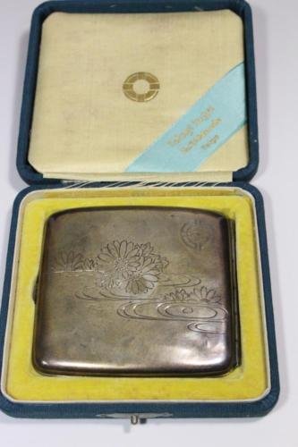 japanese-takagi-kojyo-old-chrysanthemum-silver-cigarette-case-tobacco-japan-8877b0ab4d7b98b05ea2.jpg