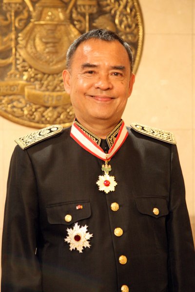 E-2.jpg