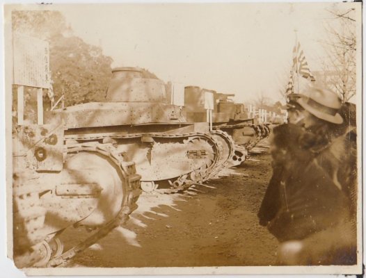 f9-Original-WWII-Japanese-Tank-forces-photo-Nishizumi.jpg
