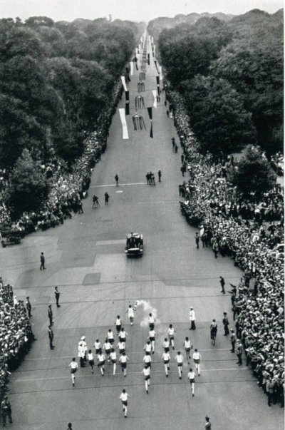 Olympia01-3.jpg