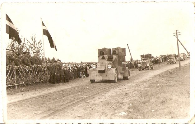 brun                                                         scan0022.jpg