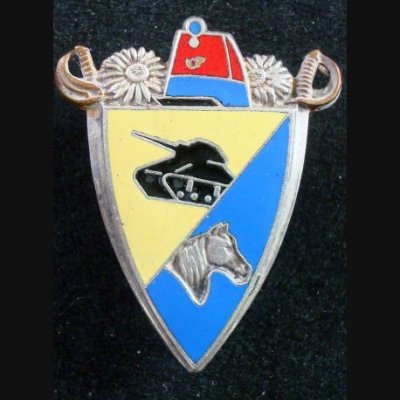 rca-insigne-de-l-amicale-des-anciens-chasseurs-d-afrique-en-email-grand-feu-fabrique-par-28-bd-d.jpg
