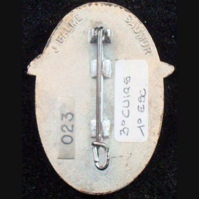 3-rc-insigne-metallique-du-1-escadron-du-3-regiment-de-cuirassiers-de-fabrication-balme-47-mm-n-.jpg