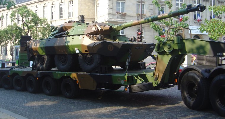 AMX-10RC   trailer.jpg