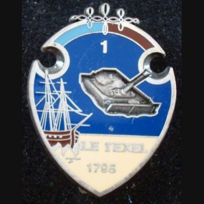 2-rh-insigne-metallique-du-1-escadron-le-texel-1795-amx-10-du-2-regiment-de-hussards-de-fabricat.jpg