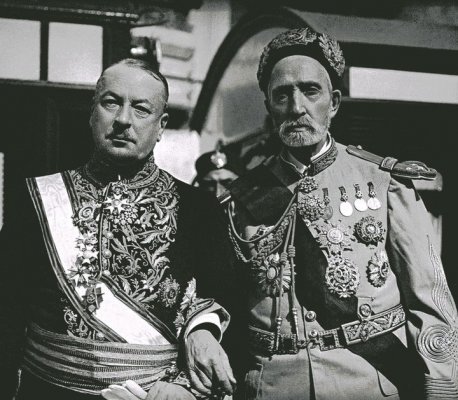tunisia   Bey_and_resident.JPG