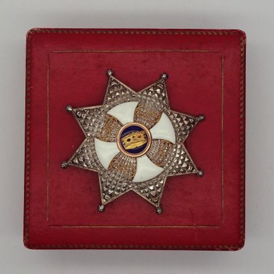 Italy-Medal-Order-of-the-Crown-star.jpg