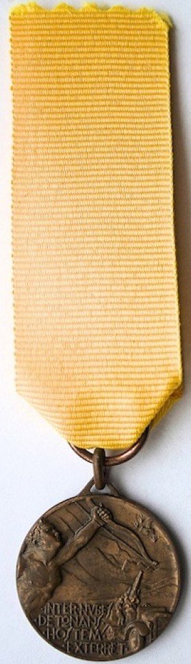 007_02.jpg
