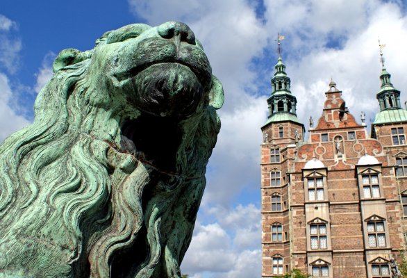 Rosenborg-Castle-Copenhagen.jpg