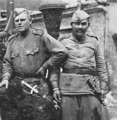 Russische Soldaten nach Kriegsende 1945-2.JPG