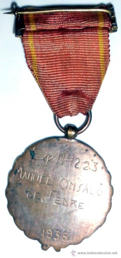 falanga  32034075_10625198.jpg