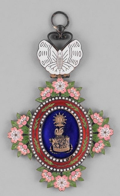 c18-032496.jpg