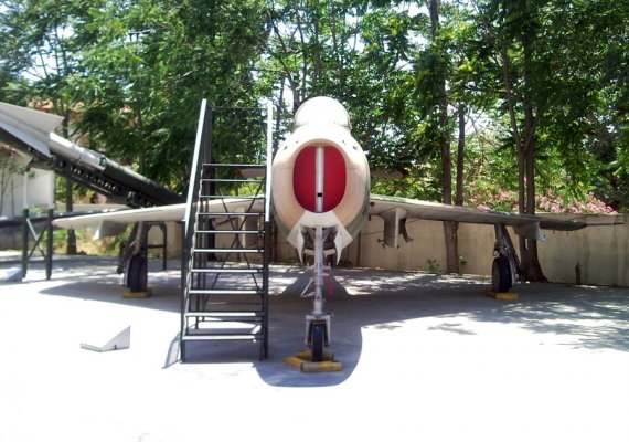 F-84-1.jpg