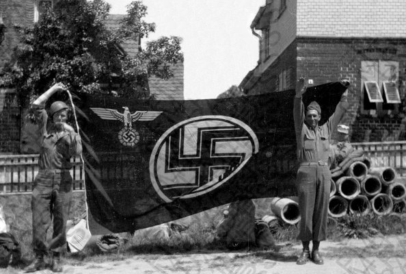 WW2-Orig-Snapshot-Negative-225x225-US-Army-Soldiers.jpg