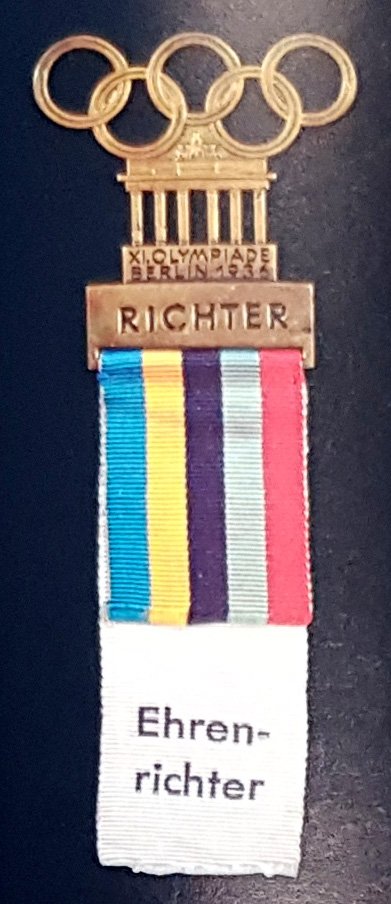 Ehren-Richter.jpg