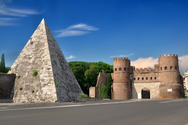00 Roma-Piramide_Cestia-2.jpg