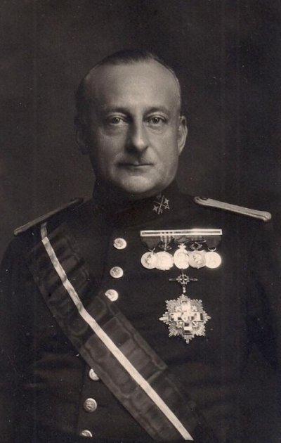 000 Xl98SsorDfE.jpg