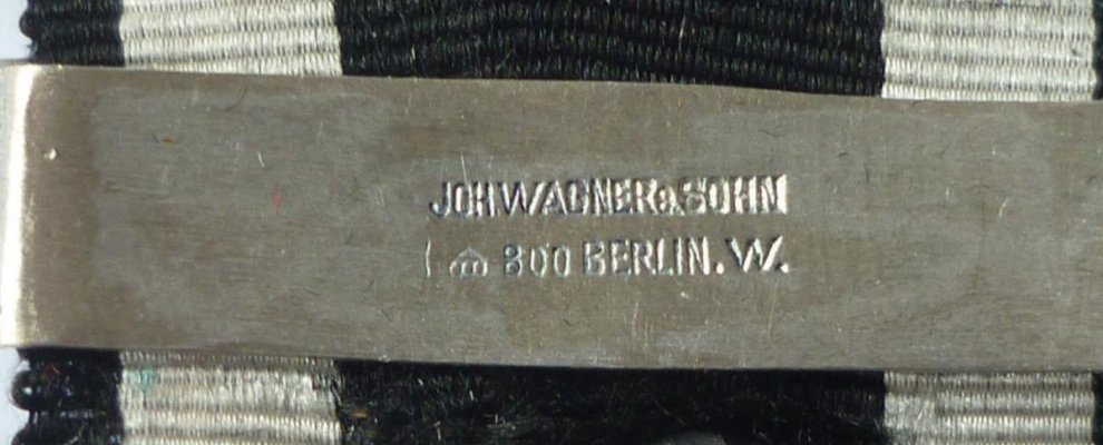 EK2-1914-WidSp-Fake1-R.jpg