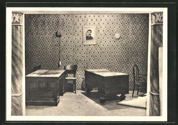 AK-Ausstellung-Das-Sowjet-Paradies-Standesamt-im-Stadtsowjet.jpg