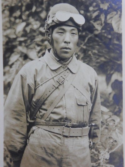 000 WW2-Japanese-Army-Picture-of-the-tank-soldi.jpg