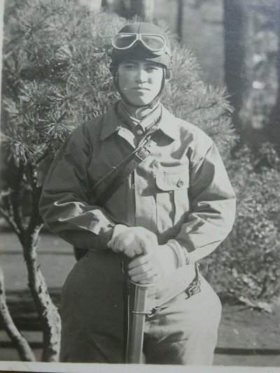 0000WW2-Japanese-Army-Picture-of-the-tank-soldierMr-_57.jpg
