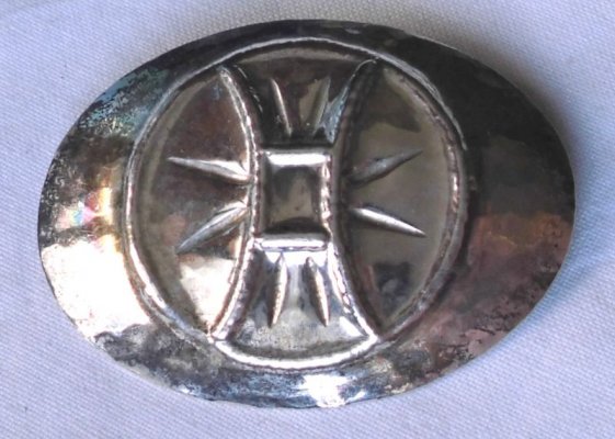 seltene-Brosche-835er-Silber-LH-Hameln-um-1920.jpg