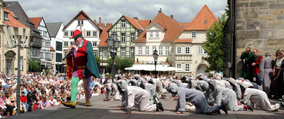 650x274xHameln,P20Rattenf,PC3,PA4ngerspiel.jpg.pagespeed.ic.bJMcU450Xg.jpg